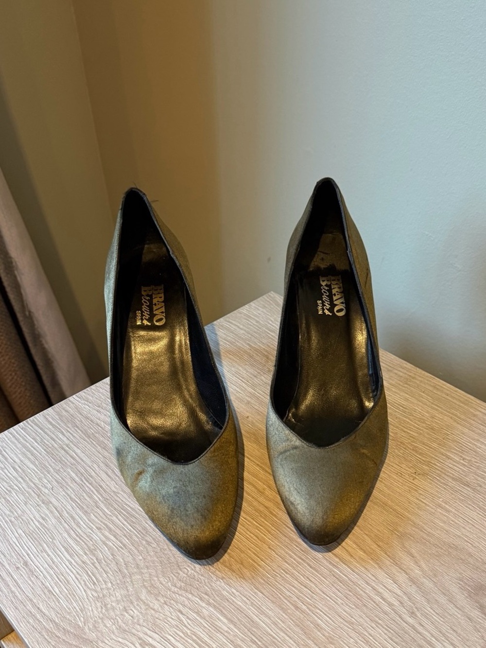 Bravo by Brown’s Spain Olive Satin Pumps